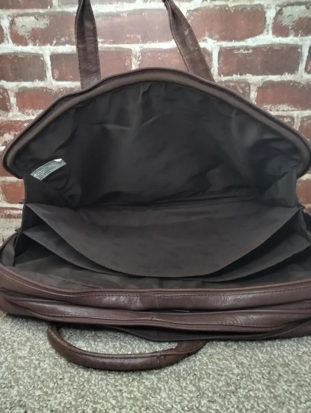Bill Blass Executive Dark Brown Leather Laptop Briefcase Messenger Bag